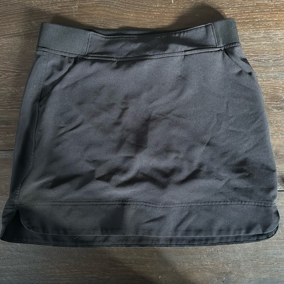 32 Cool black skort size small - Picture 1 of 2